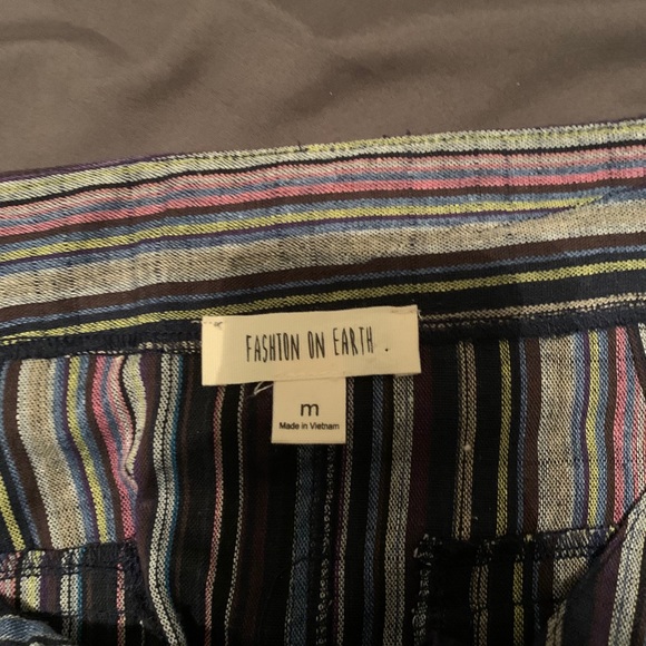 Fashion on earth skirt - Picture 3 of 3